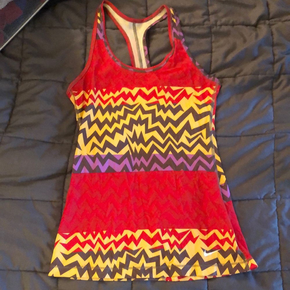 Nike Racerback Tank tip